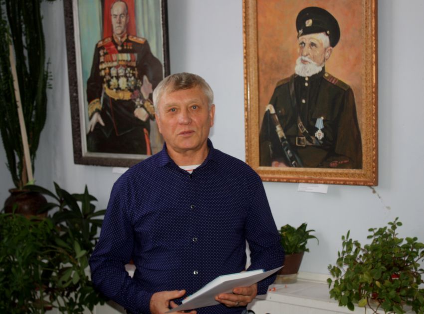 открытие персональной выставки михайловского художника Константина Кудимова под названием «Взгляд сквозь время».