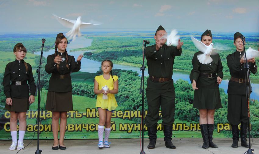 Вечерка собрала друзей
