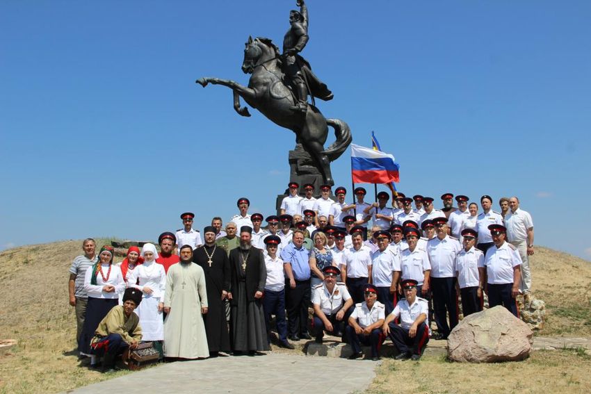 Монумент-памятник «Доблестному Донскому казачеству»